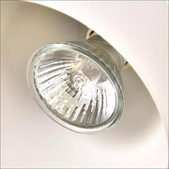 Timer function candle warmer lamp, safe flame-free scent release, elegant aromatherapy home decor.