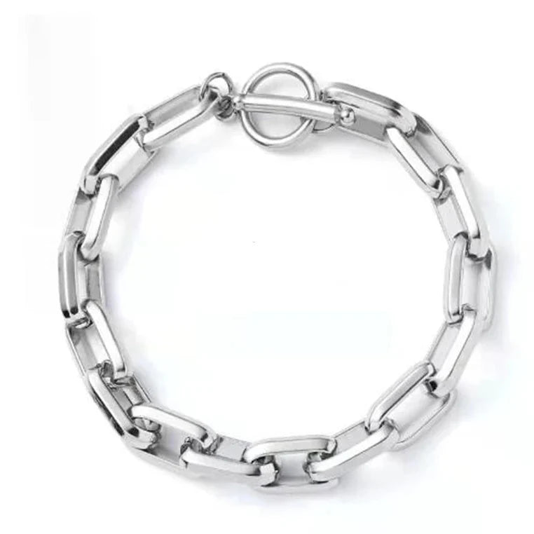 Close-up of the elegant chainlink bracelet highlighting its intricate design and toggle clasp.