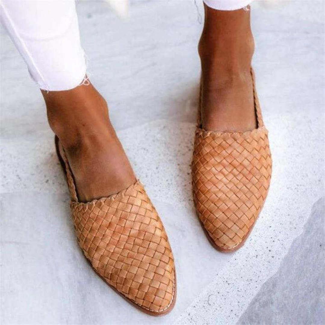 Comfortable light brown women's woven design flats. Stylish slip-on ballerinas, ideal for all-day wear.
