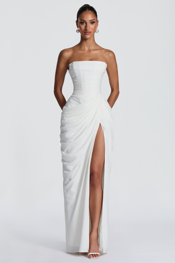 Graceful women's evening maxi dress, a flowing gown offering sophisticated style for occasions.