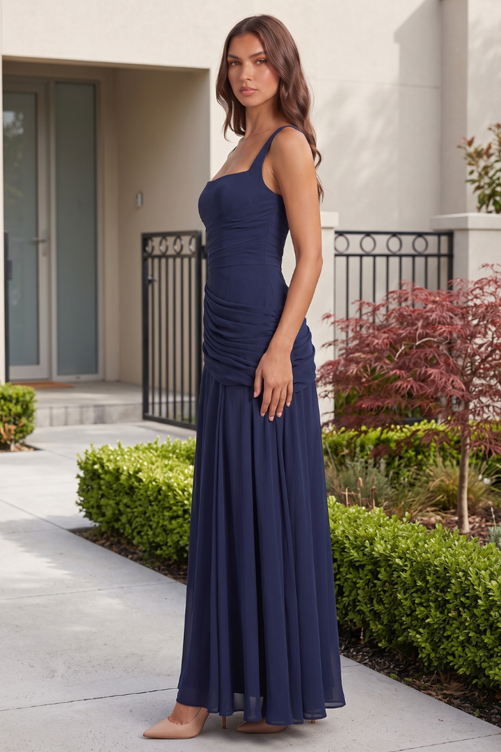 Trendy women's maxi dress, elegant and flowing, easily styled for day or night.