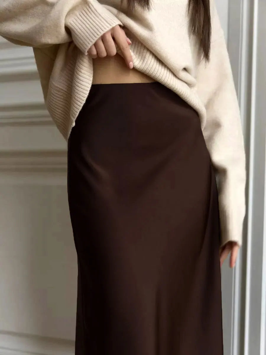 Elegant high waist fishtail maxi skirt in royal blue, ideal for sophisticated evening wear.