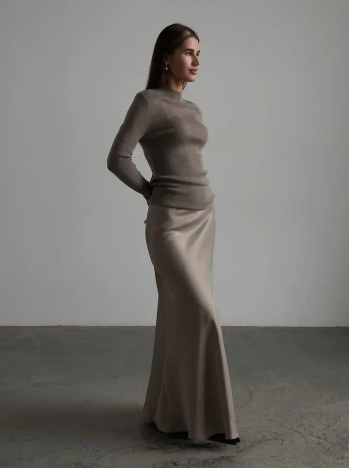 Glamorous women's high waist fishtail maxi skirt, ideal for evening wear & formal occasions.