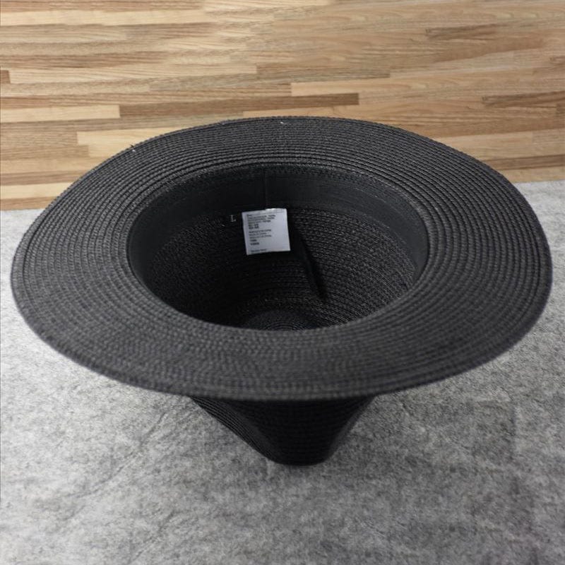Premium handmade men's Panama hat, ideal for outdoor sun protection & sophisticated summer headwear.