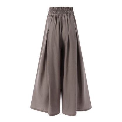 Flowing wide leg of comfortable plus-size palazzo pants, elegant and stylish workwear.