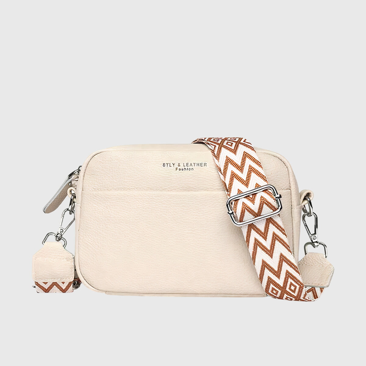 Stylish women's shoulder bag; a chic, organized synthetic leather purse for daily elegance.