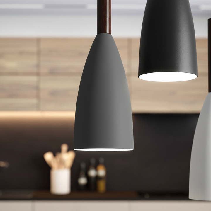 Modern Nordic triple pendant lamp, perfect for dining room lighting.