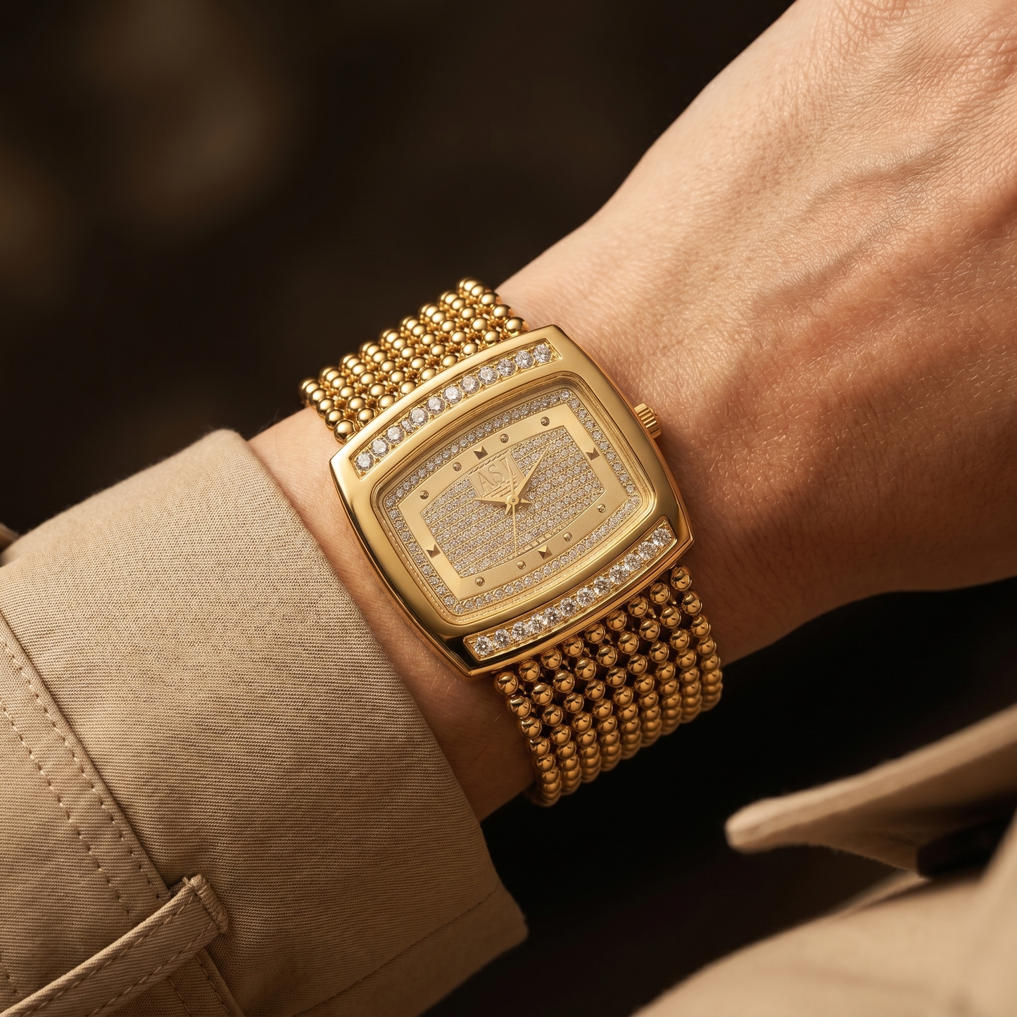 Elegant unisex stainless steel wrist watch, a classic timepiece perfect for dress or everyday wear.