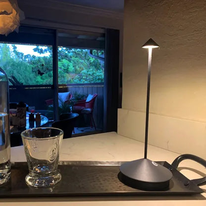 Elegant rechargeable table lamp with LED, ideal for creating ambiance.