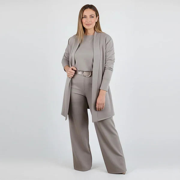 Versatile women's 3-piece stretch set for office, casual, or elegant travel outfits.
