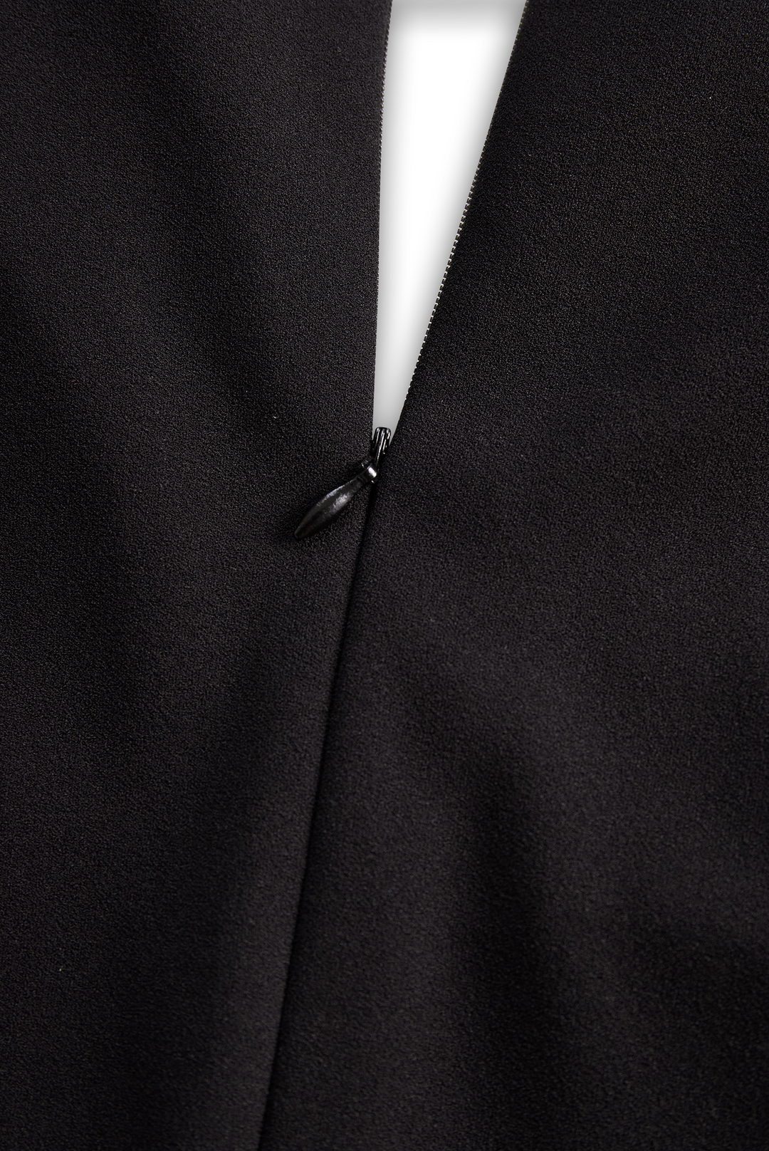 Women's versatile elegant midi sheath dress, perfect for office or events, with belt & mandarin collar.