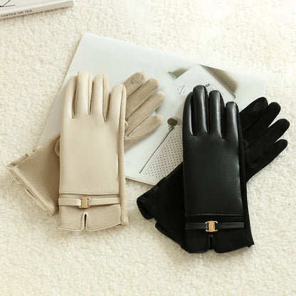 Elegant women's black leather touchscreen gloves, perfect for winter warmth & style.