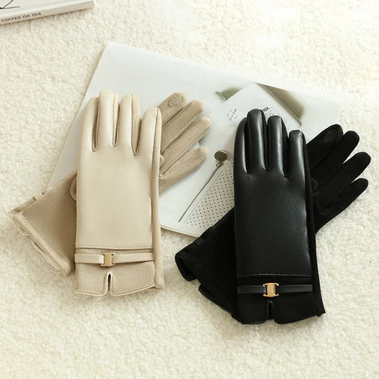 Elegant women's black leather touchscreen gloves, perfect for winter warmth & style.