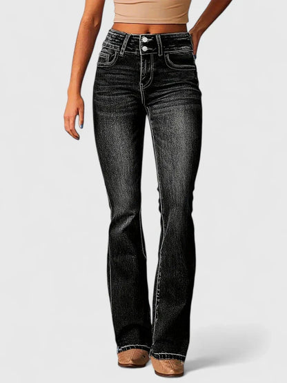 Comfortable women's slim fit pants, ideal for office fashion. Elegant design with subtle zipper detail.
