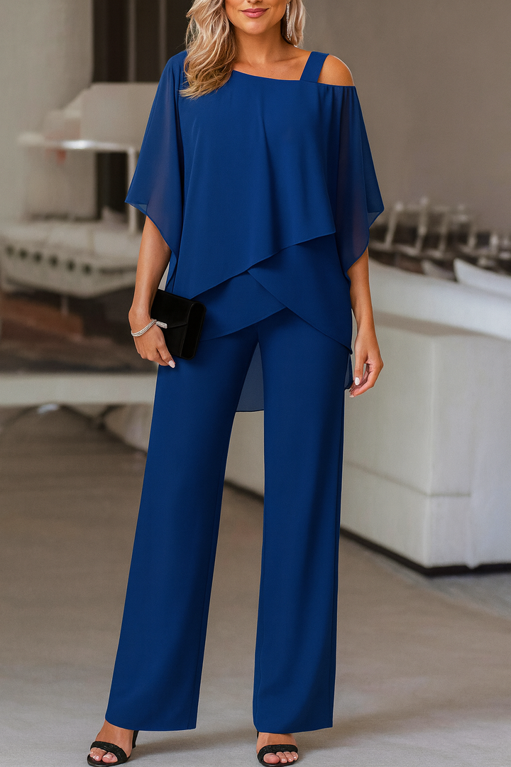 Burgundy women's cold-shoulder pants set. A trendy and elegant two-piece outfit for modern women.