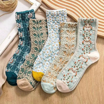Comfortable breathable women's lace socks. Durable embroidered design, perfect everyday fashion accessory.