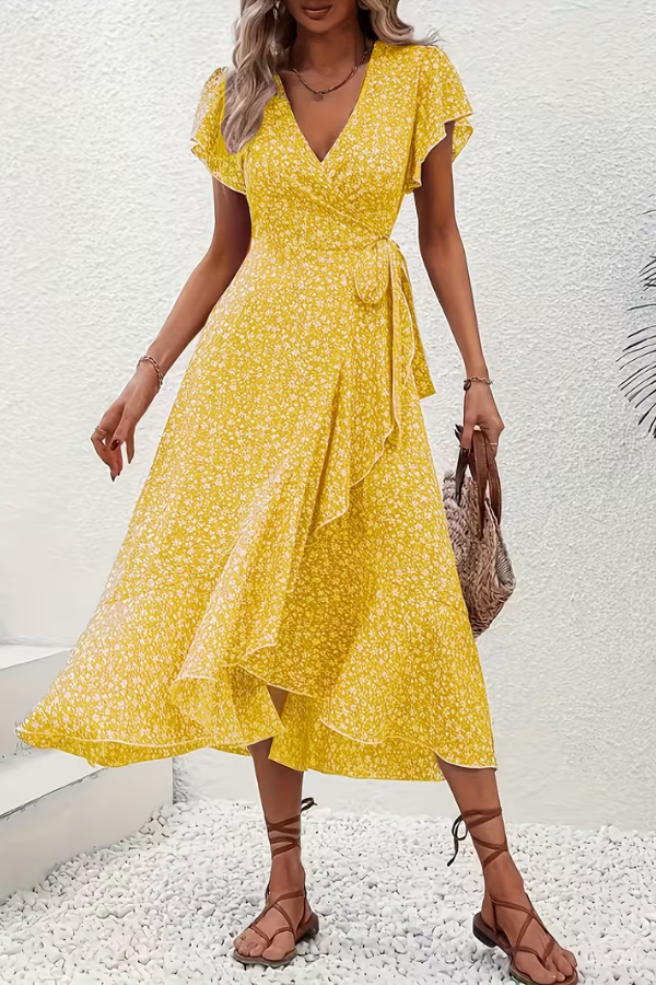 Chic floral V-neck fitted dress for women, a versatile midi with an elegant, flattering silhouette.
