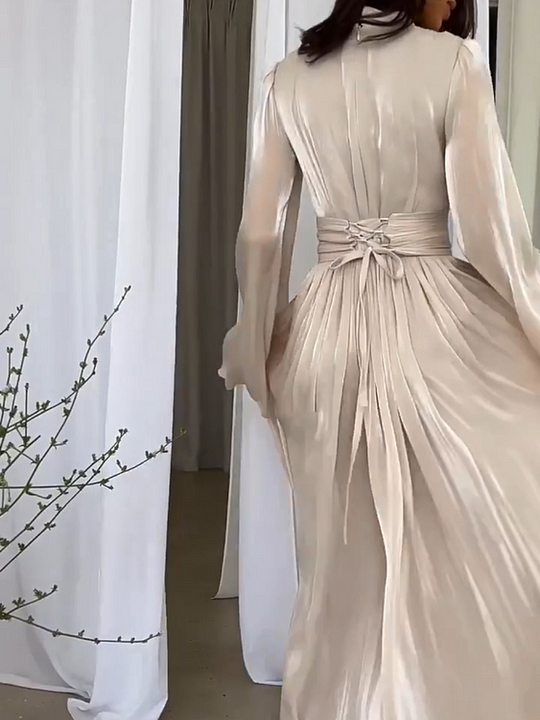Elegant women's flowing maxi dress, perfect for summer parties or vacation. Comfortable & versatile fashion.