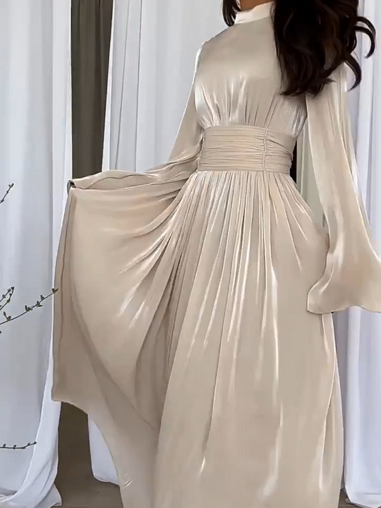 Comfortable & elegant women's flowing maxi dress, a versatile piece for summer fashion, parties, or vacation wear.