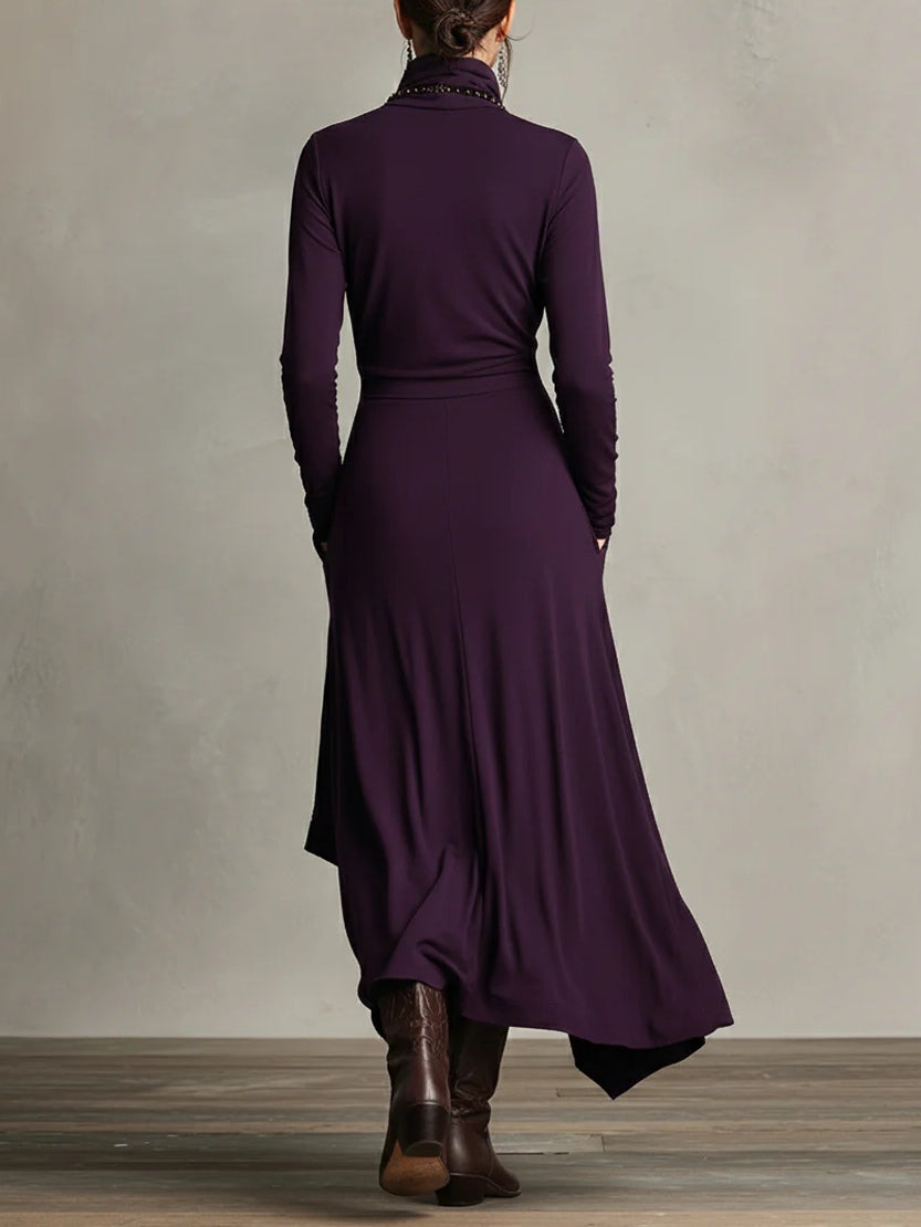 Chic women's draped maxi dress, flowy and comfortable, ideal for elegant parties or versatile sophisticated style.
