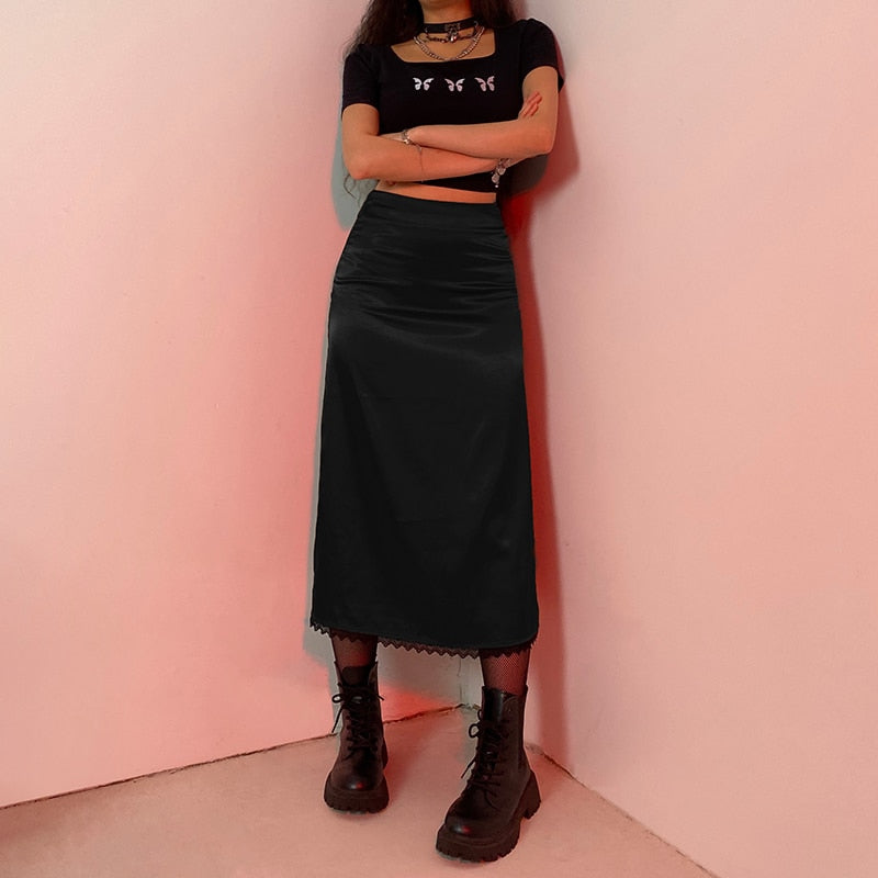 Versatile women's long flowy skirt. Elegant and chic for both casual and modest aesthetic fashion.