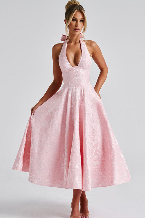 Elegant women's maxi dress, A-line, with a sophisticated halterneck for prom.