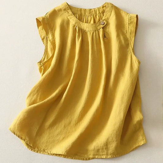 Elegant women's high-collared blouse for refined style. Perfect for office fashion or a chic casual look.