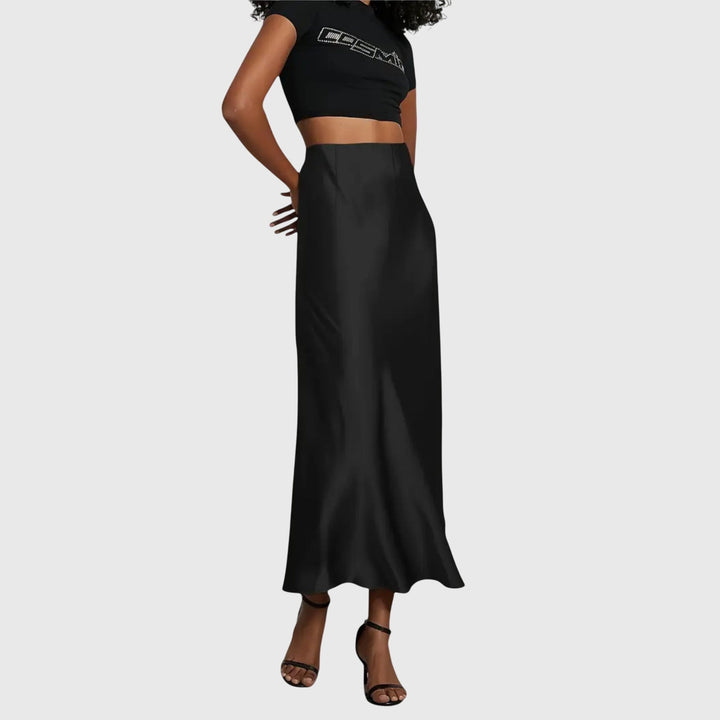Versatile women's high waist bias cut maxi skirt, offering a chic slip style for everyday or special events.