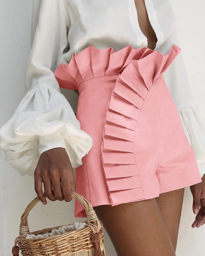 Chic women's high-waist shorts featuring a trendy ruffle, versatile summer fashion bottom.