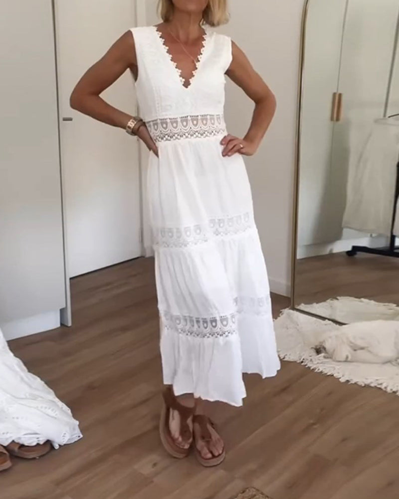 Chic women's sleeveless lace midi dress, ideal for summer. Versatile A-line day dress with an elegant V-neck design.