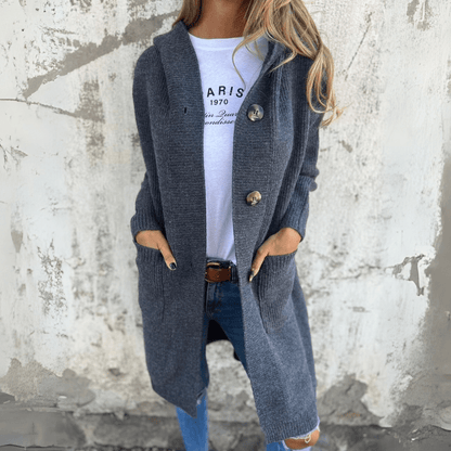 Comfortable women's long cardigan, an elegant layering piece for chic autumn and winter fashion.
