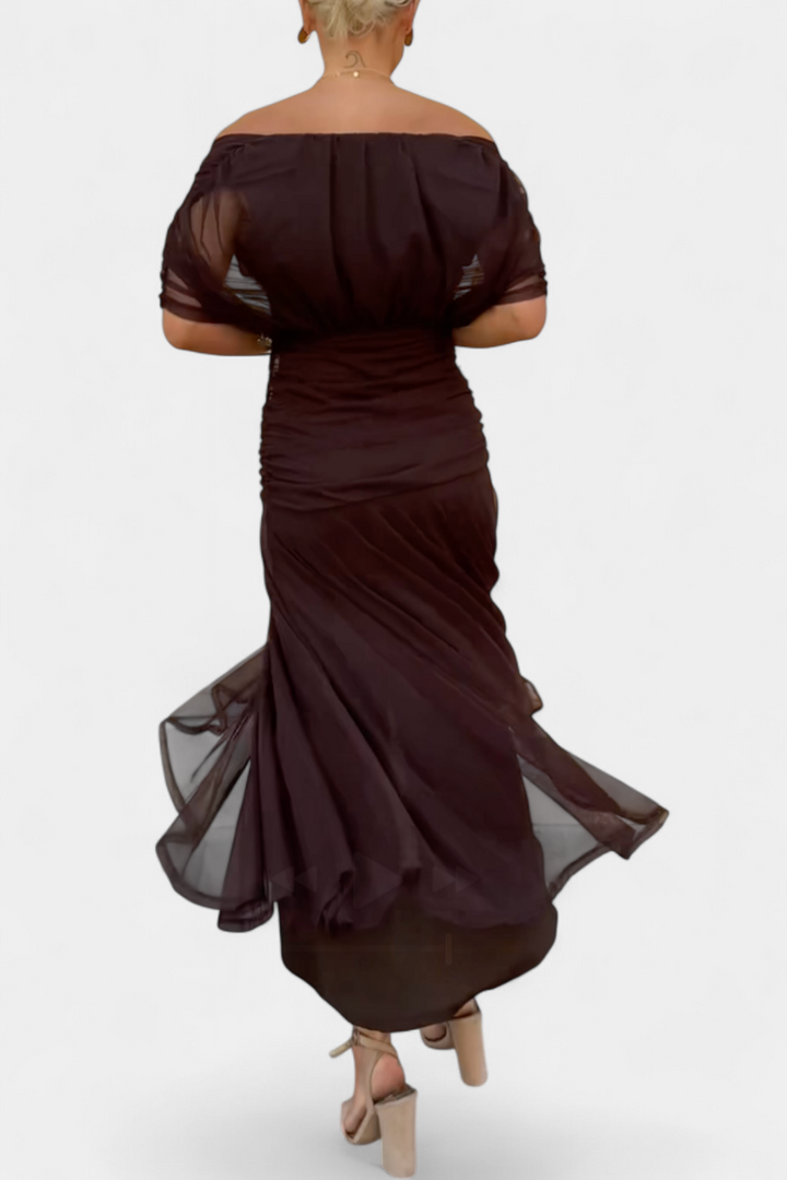 Formal maxi dress for women, featuring an elegant pleated waist and v-neck design.