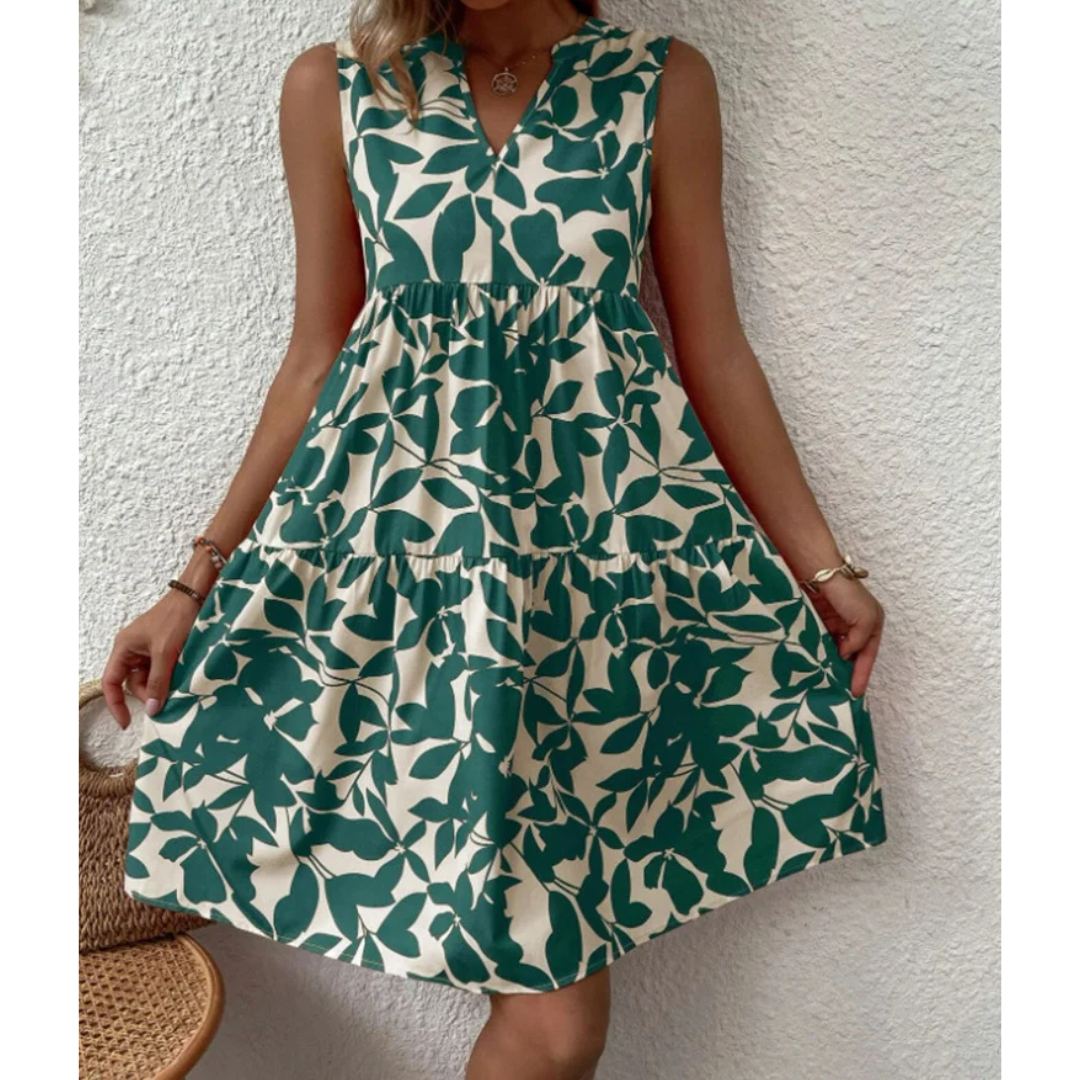 Comfortable midi dress for women, elegant spring/summer fashion. Timeless style, perfect for any occasion.