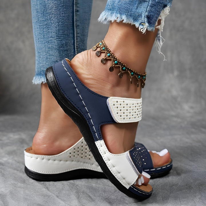 All-day comfort women's sandals, elegant orthopedic design with arch support for daily wear.