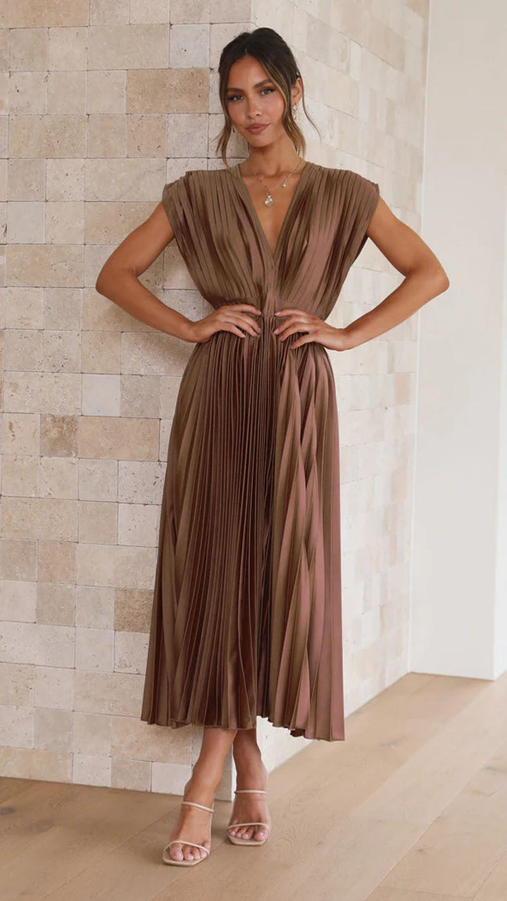 Elegant women's pleated V-neck midi dress, a comfortable & stylish option for any summer event.