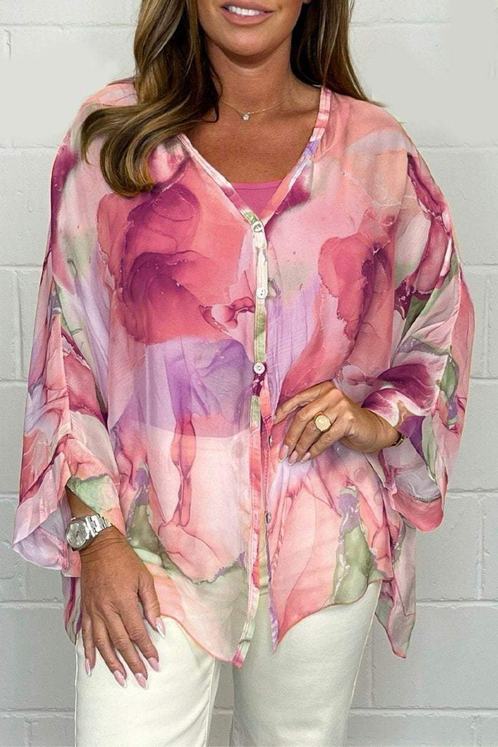 Sophisticated printed ladies blouse, long sleeve, lightweight and comfortable, great for elegant casual wear.