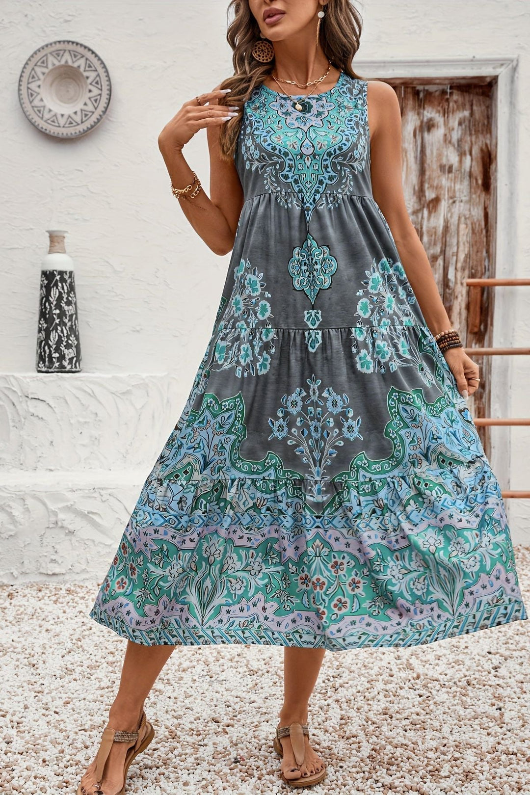 Beautifully printed women's maxi dress, long and flowy, ensuring an elegant and comfortable fit.