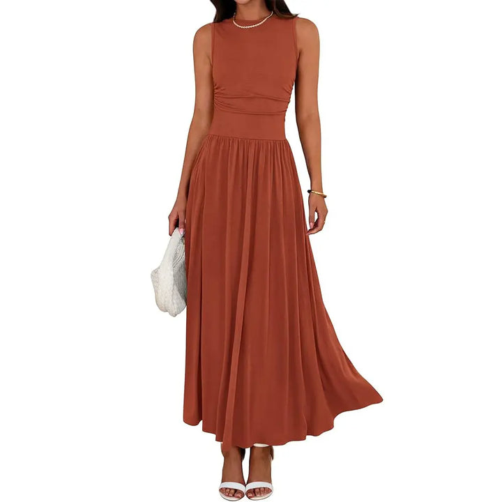 Elegant women's ruched maxi dress, perfect for versatile casual and evening wear. Flattering long style.