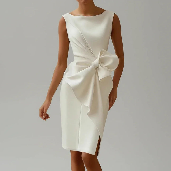 Fitted women's party midi dress, an elegant sleeveless formal dress with a charming bow, ideal for evening events.