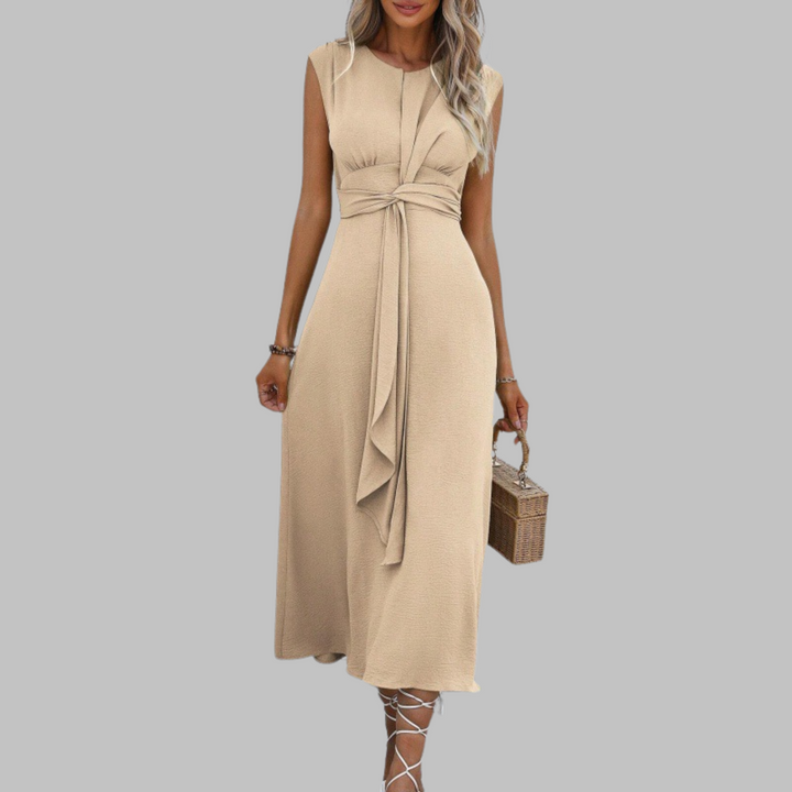 Comfortable women's sleeveless round neck maxi dress, perfect for elegant summer chic. Long & flowy.
