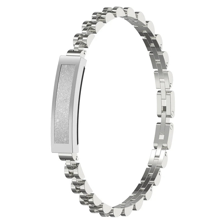Beautiful women's wearable tech: smart bracelet with multi-sport modes for active lifestyles.