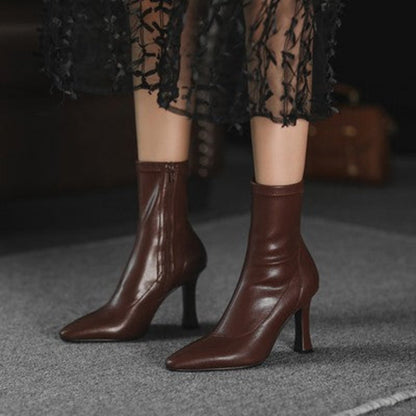 Fashionable women's stiletto heels, perfect classic dress shoes for elegant evenings and formal events.