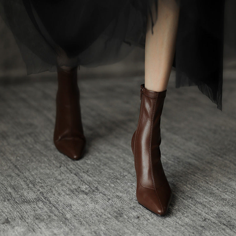 Chic women's stiletto high heels, essential for elegant evening shoes, formal wear, and party outfits.