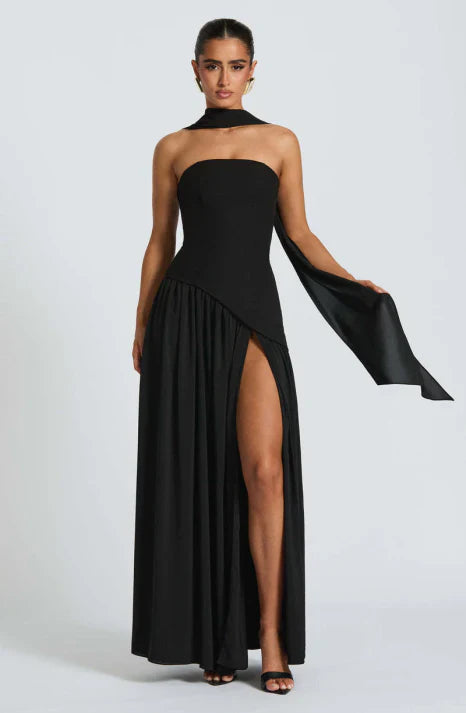Statement women's strapless flowing maxi formal dress, an elegant sleeveless evening gown for special occasions.