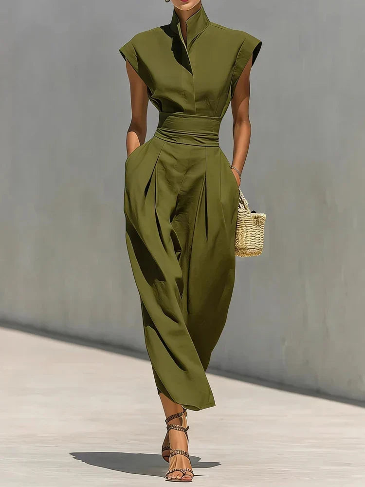 Versatile women's midi dress: structured silhouette, cinched waist, long sleeves. Great for elegant office or dinner.