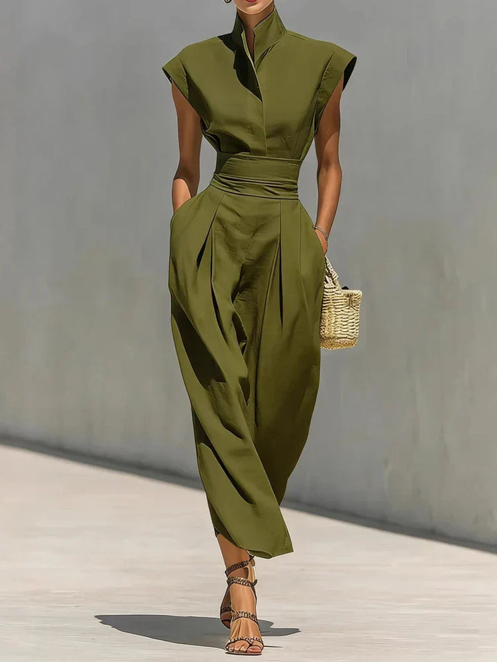Versatile women's midi dress: structured silhouette, cinched waist, long sleeves. Great for elegant office or dinner.