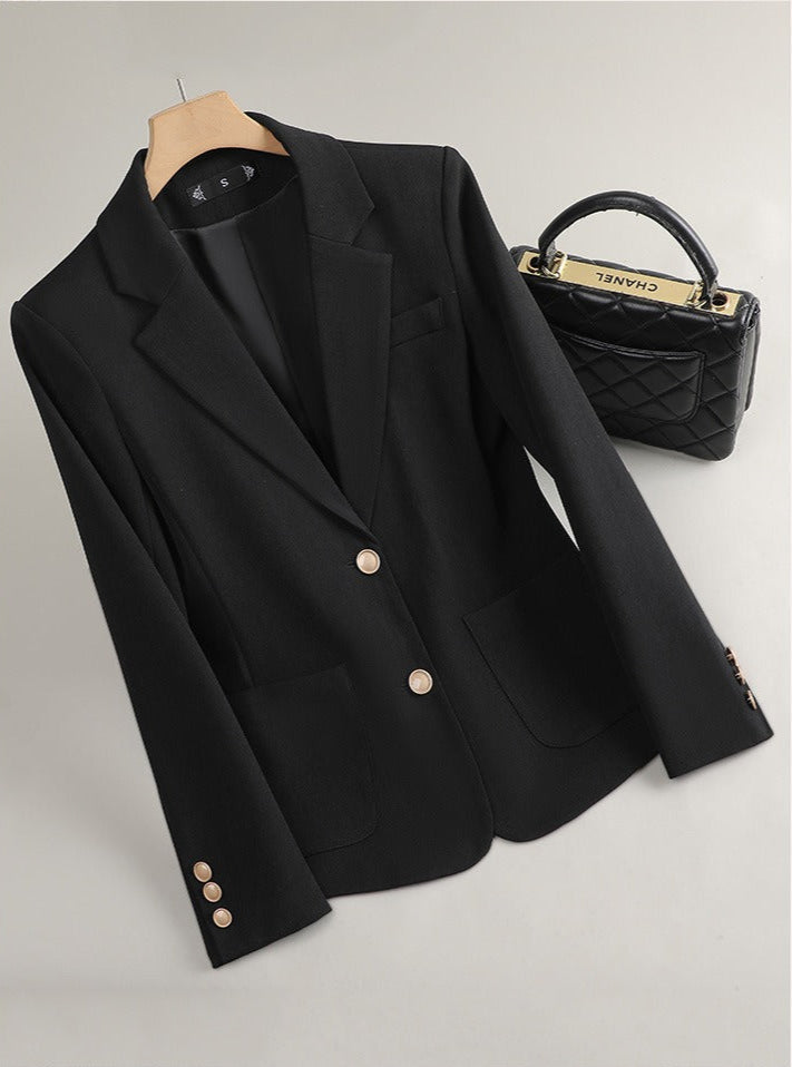 Versatile women's tailored blazer, ideal for office, formal events, or sophisticated daily wear.