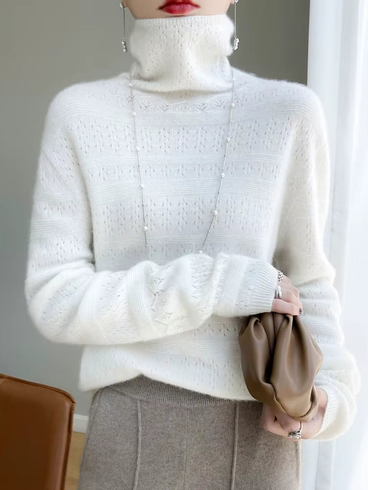 Versatile women's turtleneck pullover, ideal for smart casual looks or cozy everyday fall & winter wear.
