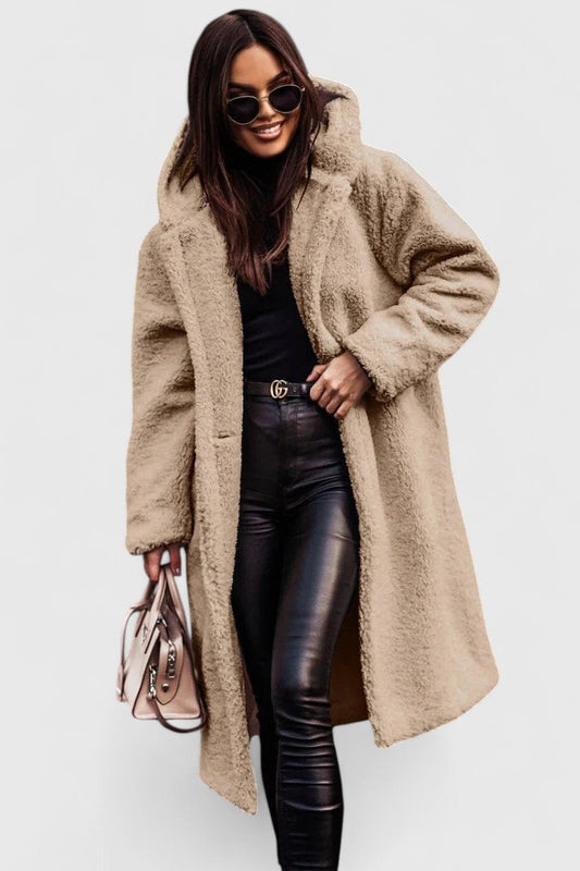 Elegant women's winter jacket in a classic style, perfect for warmth and versatile fashion.