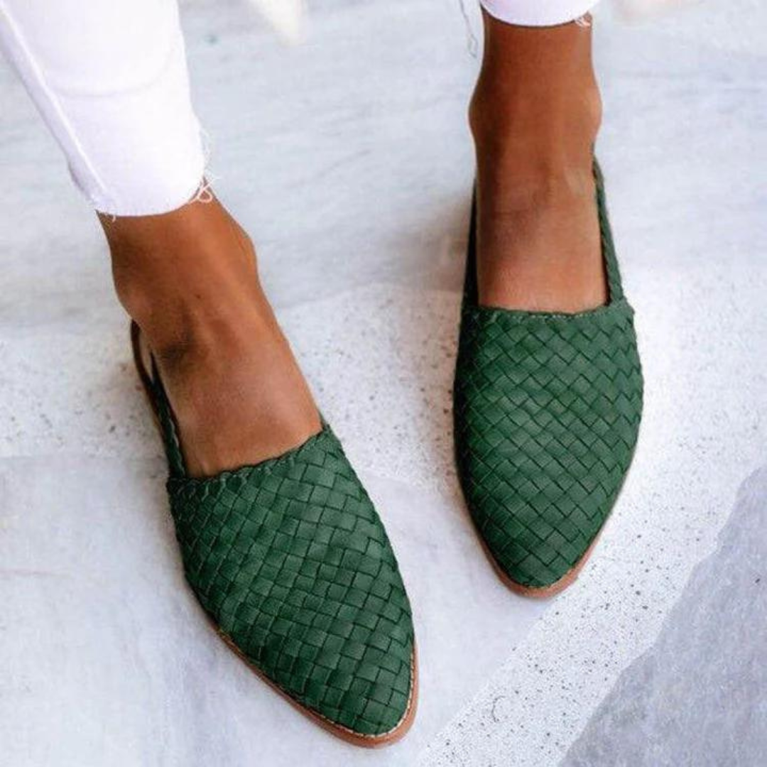 Comfortable women's pointed-toe slip-on mules with unique woven texture, ideal for casual and office fashion.